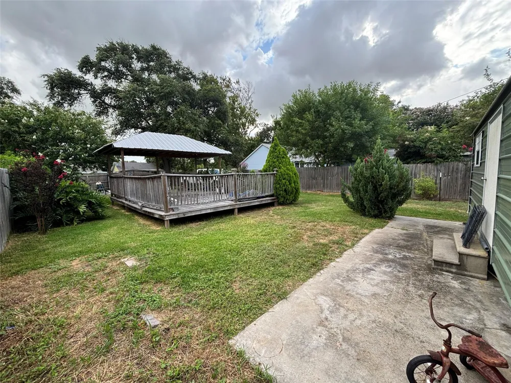 2213 1st Avenue Texas City, TX 77590