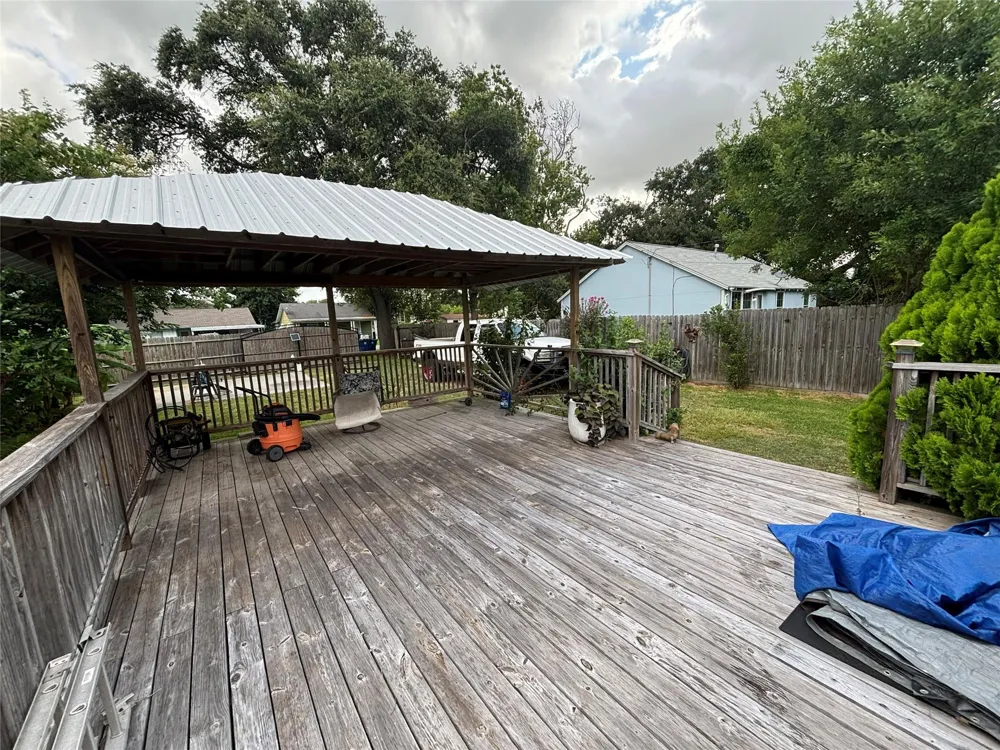 2213 1st Avenue Texas City, TX 77590