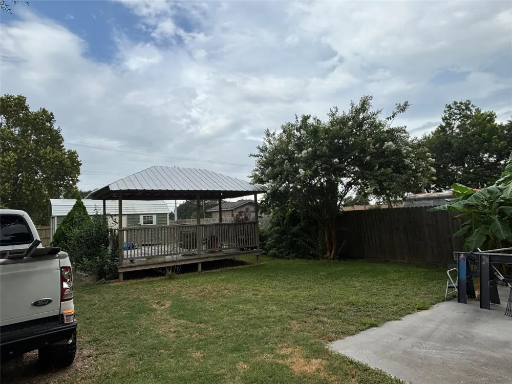 2213 1st Avenue Texas City, TX 77590