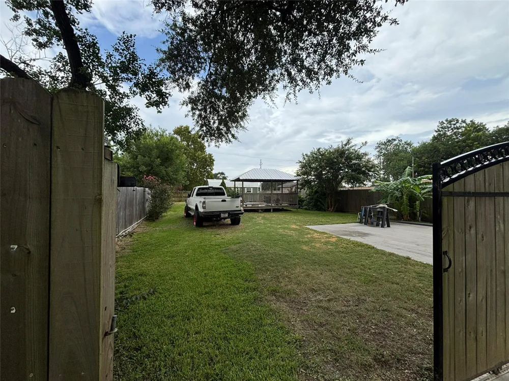 2213 1st Avenue Texas City, TX 77590