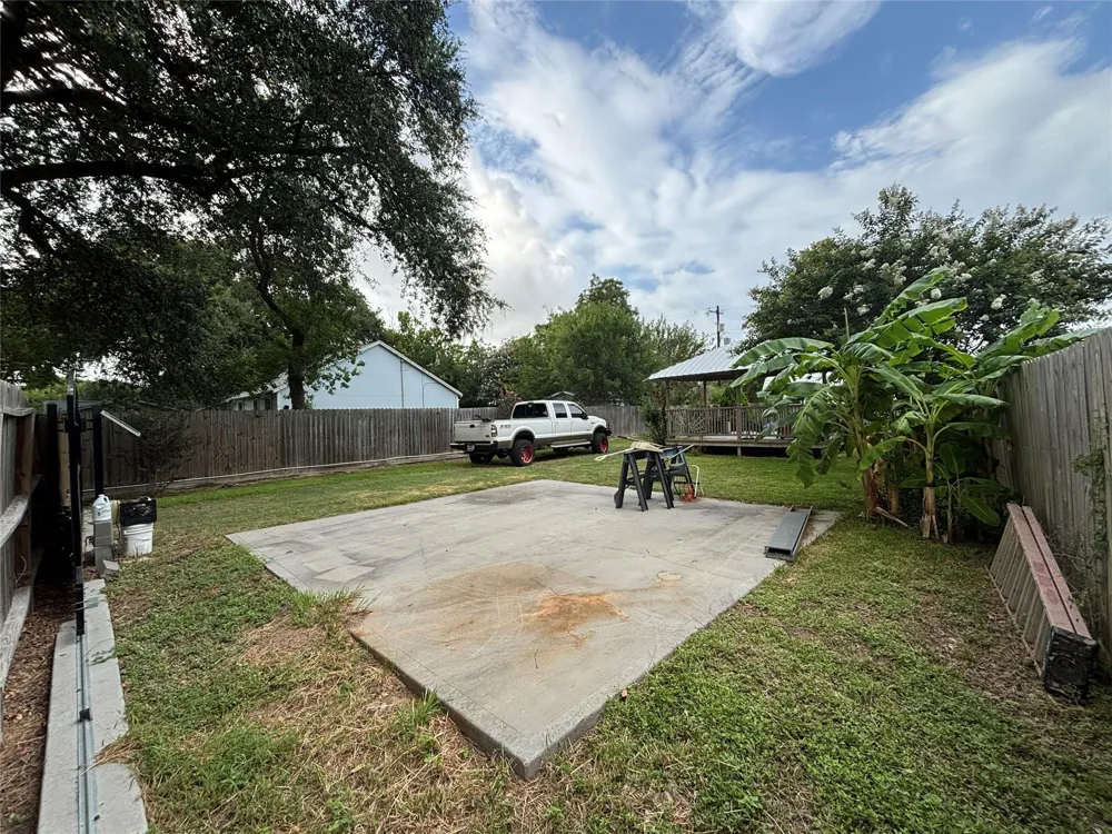 2213 1st Avenue Texas City, TX 77590