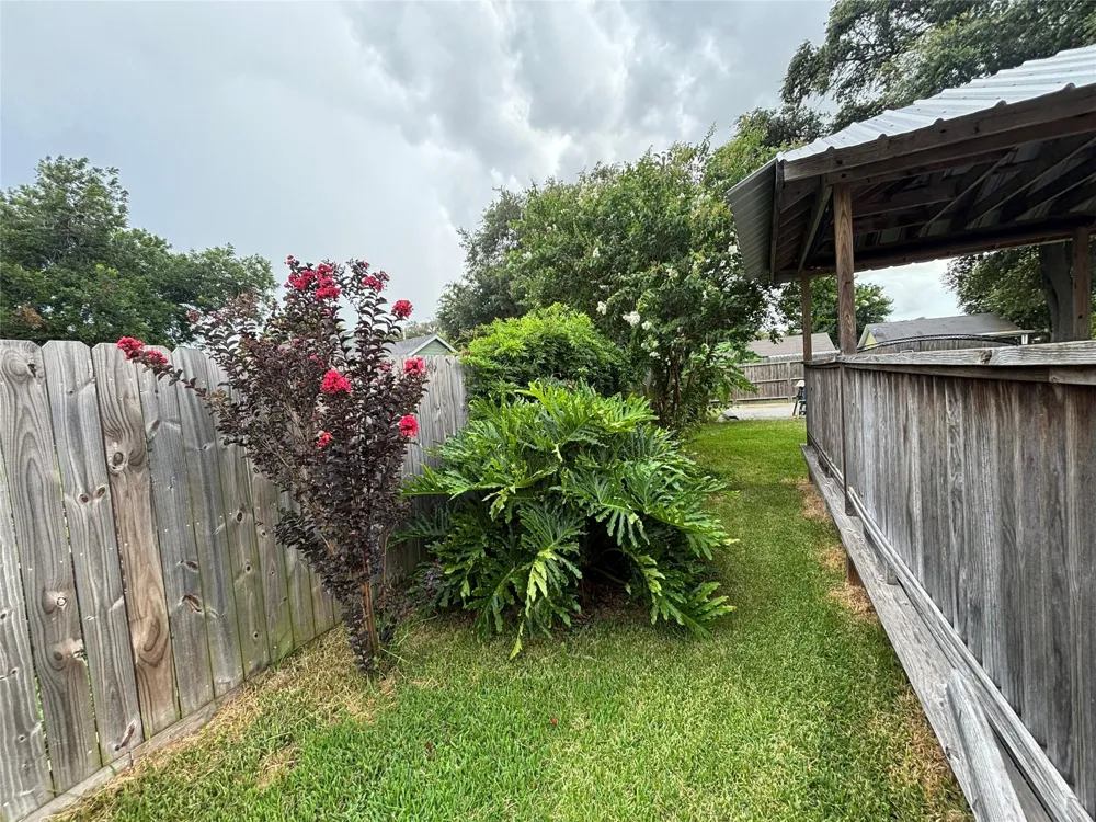 2213 1st Avenue Texas City, TX 77590