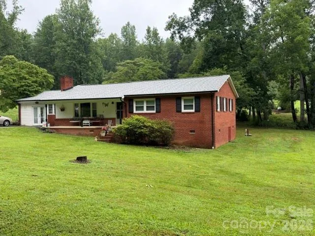 2314 Colonial Acres Road Lenoir, NC 28645