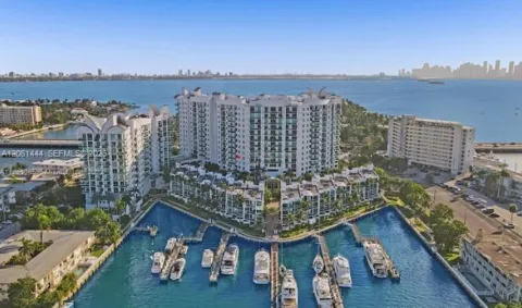 7910 W Harbor Island Dr #708