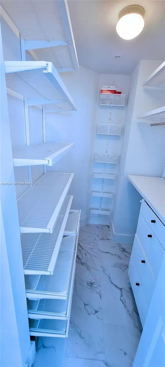 7910 W Harbor Island Dr #708 North Bay Village, FL 33141