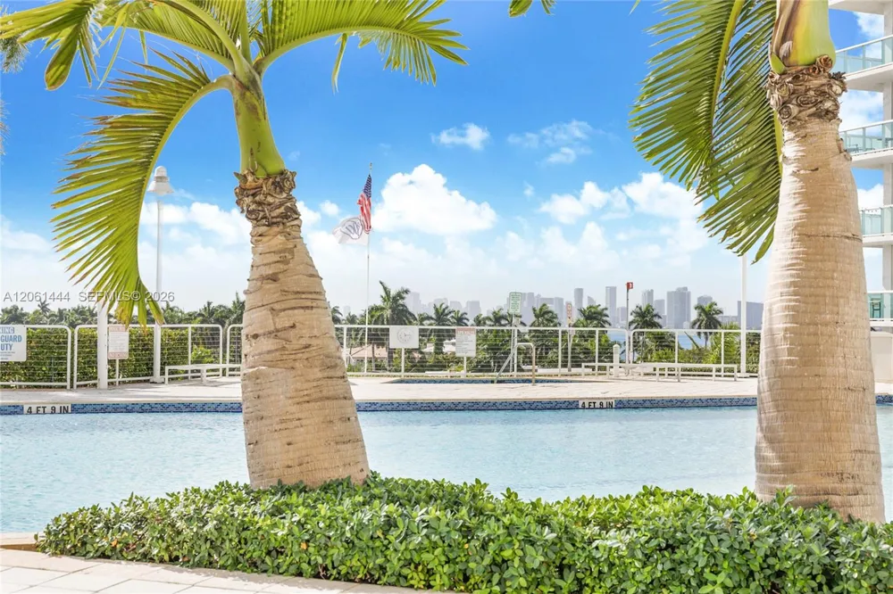 7910 W Harbor Island Dr #708 North Bay Village, FL 33141
