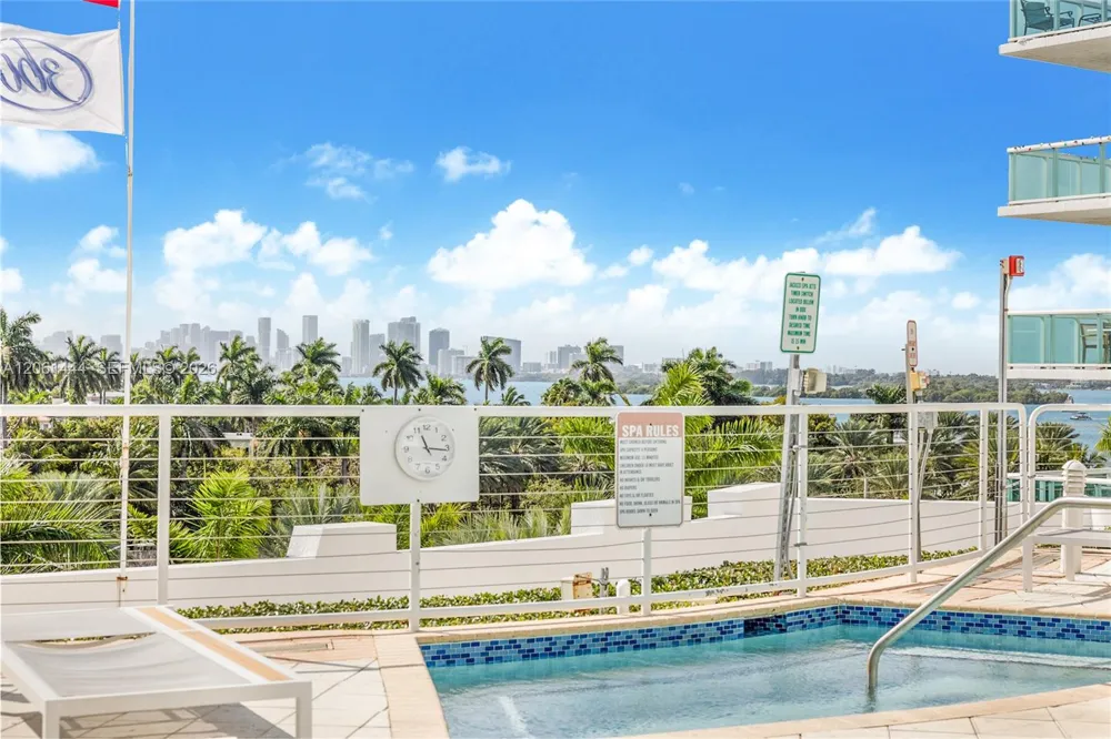 7910 W Harbor Island Dr #708 North Bay Village, FL 33141