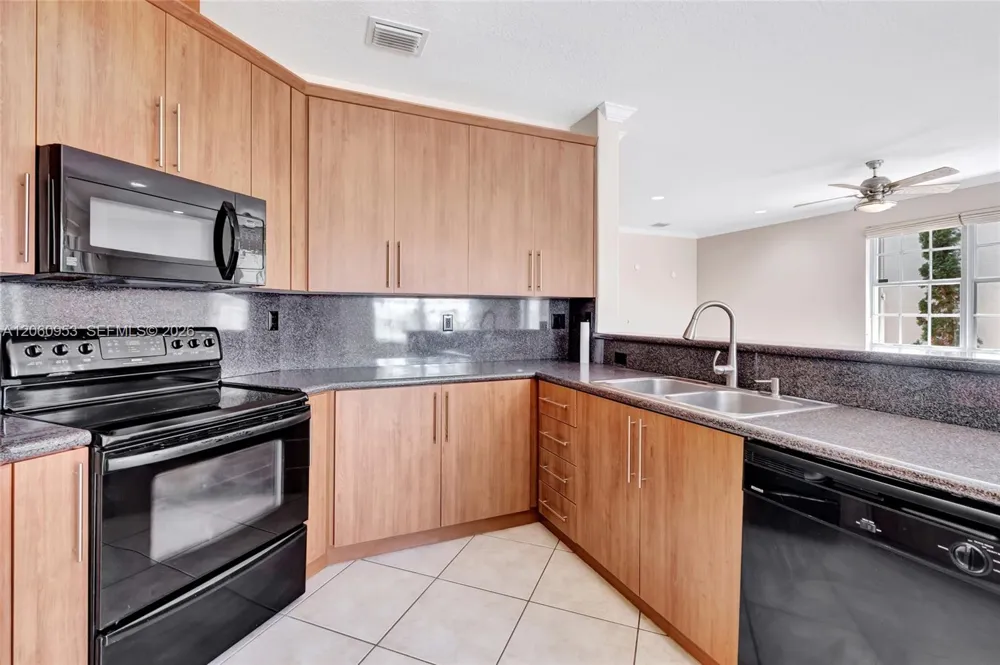 14443 SW 12th Ln Miami, FL 33184