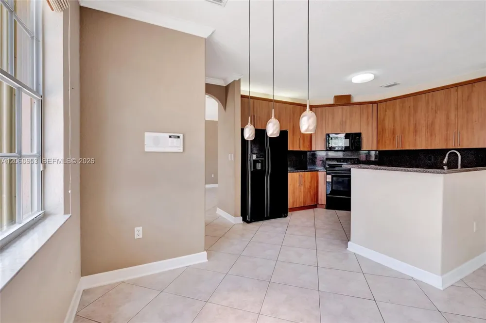 14443 SW 12th Ln Miami, FL 33184