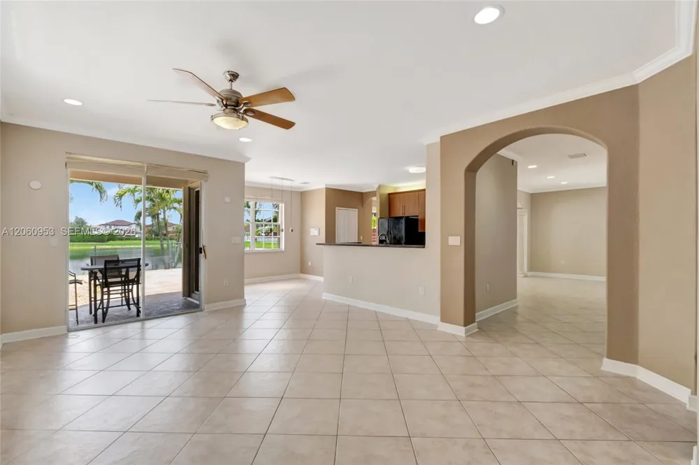14443 SW 12th Ln Miami, FL 33184