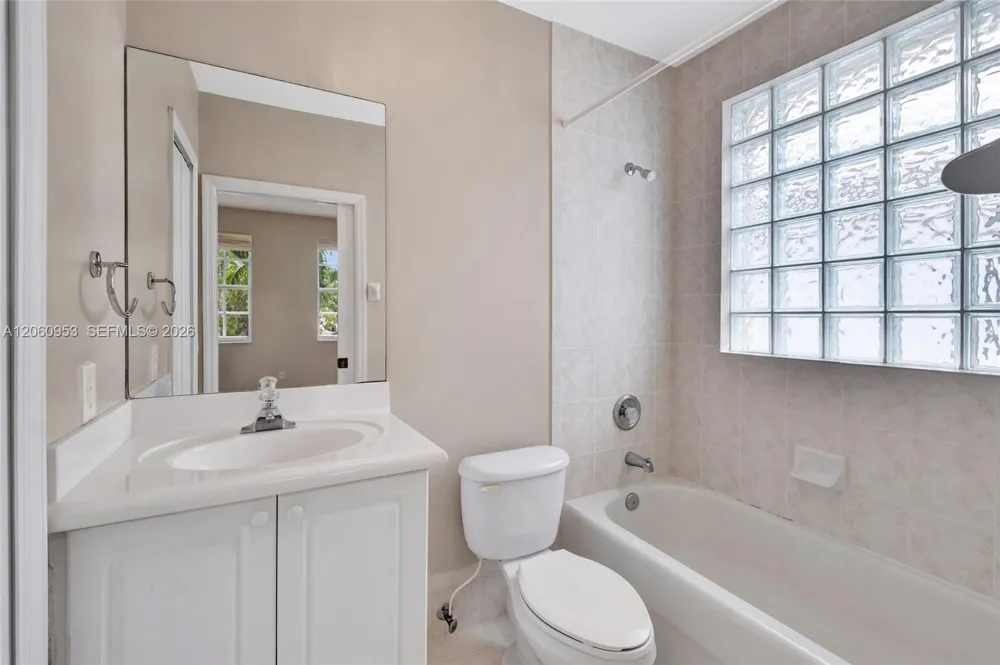 14443 SW 12th Ln Miami, FL 33184