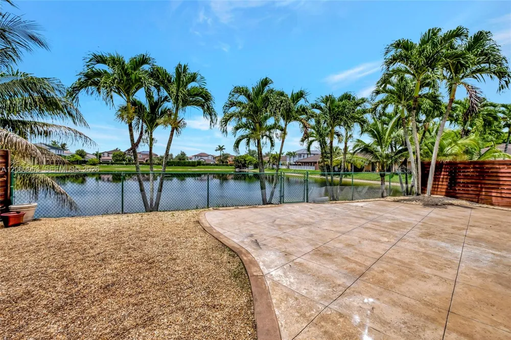 14443 SW 12th Ln Miami, FL 33184