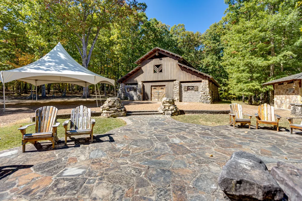 18B Myers Point Rd Sewanee, TN 37375