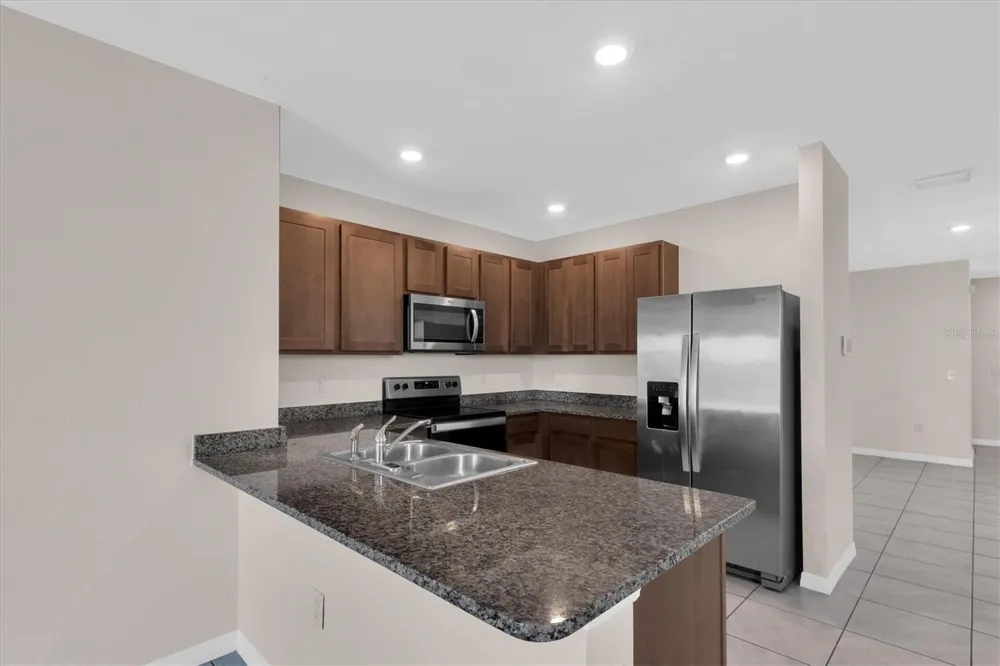 17066 OVAL RUM DRIVE Wimauma, FL 33598
