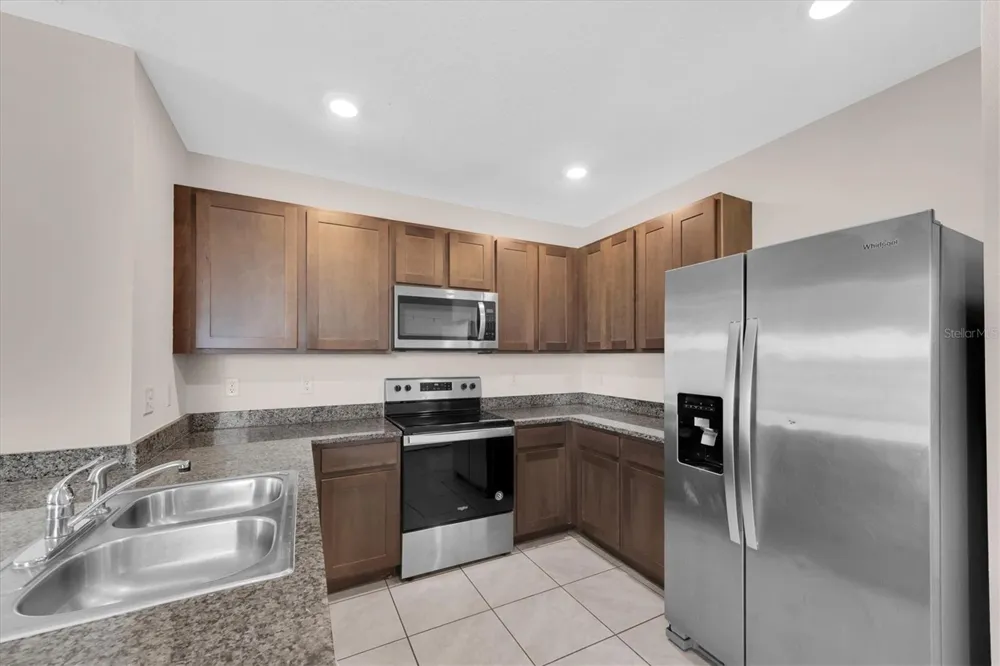 17066 OVAL RUM DRIVE Wimauma, FL 33598