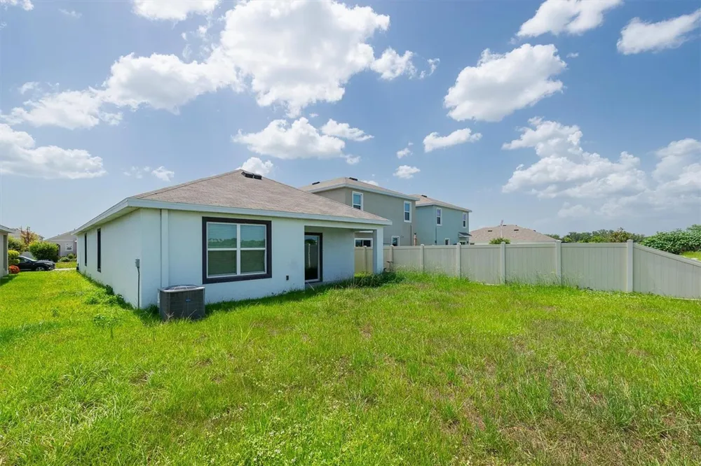 17066 OVAL RUM DRIVE Wimauma, FL 33598