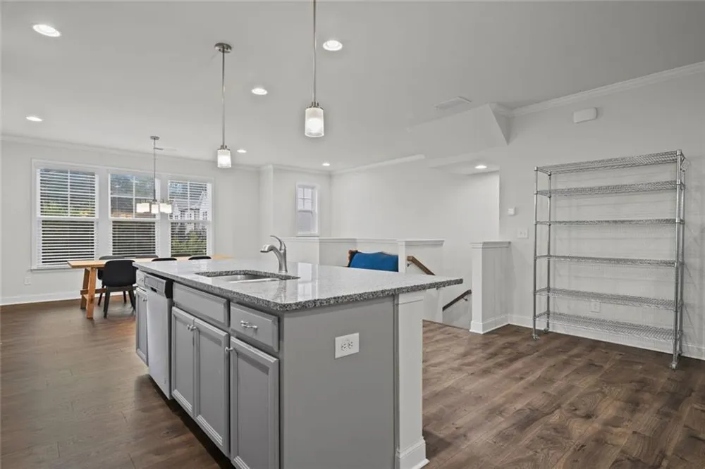 2779 White Oak Lane #20 Decatur, GA 30032