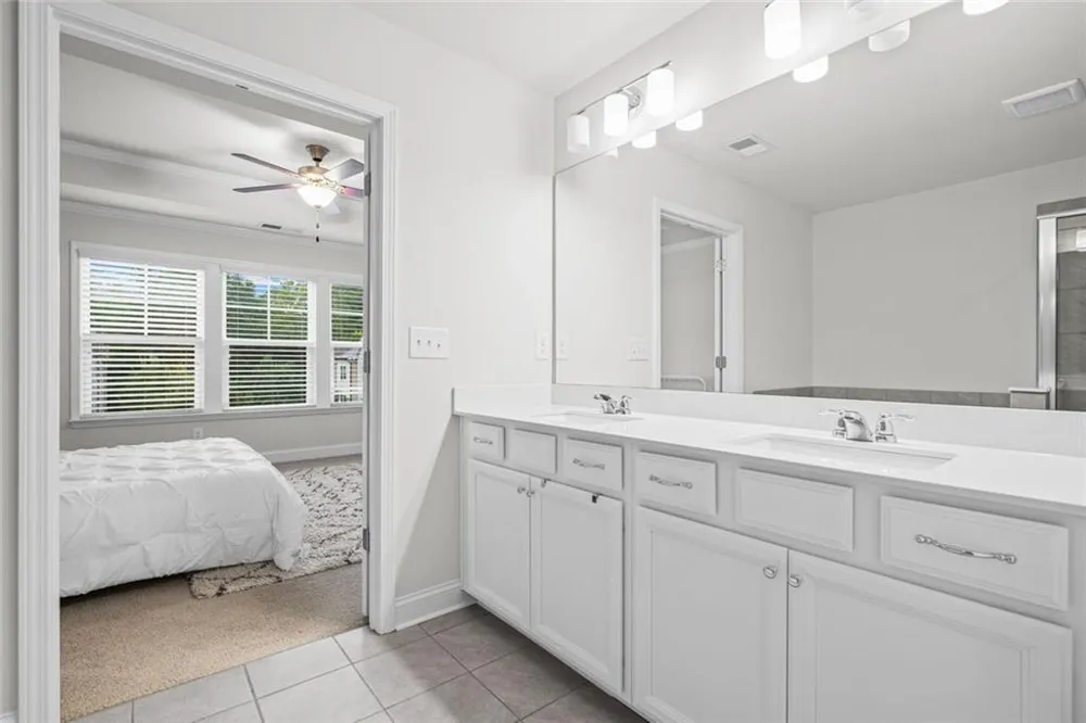 2779 White Oak Lane #20 Decatur, GA 30032