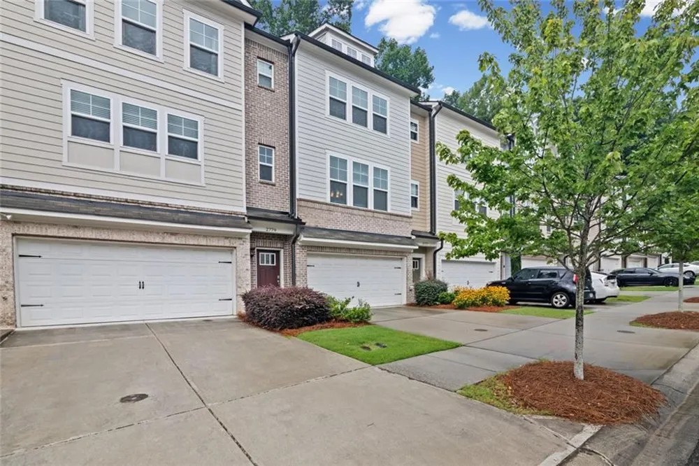 2779 White Oak Lane #20 Decatur, GA 30032