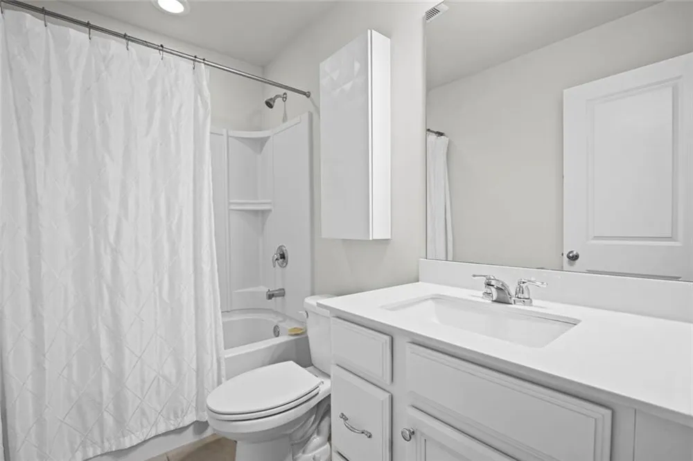 2779 White Oak Lane #20 Decatur, GA 30032