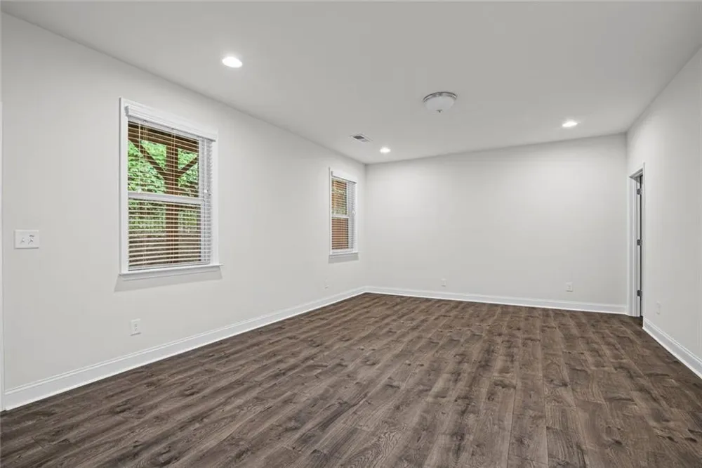 2779 White Oak Lane #20 Decatur, GA 30032