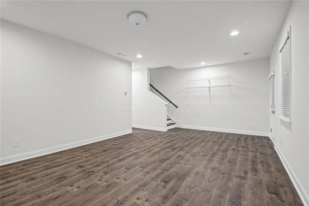 2779 White Oak Lane #20 Decatur, GA 30032