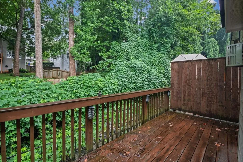 2779 White Oak Lane #20 Decatur, GA 30032