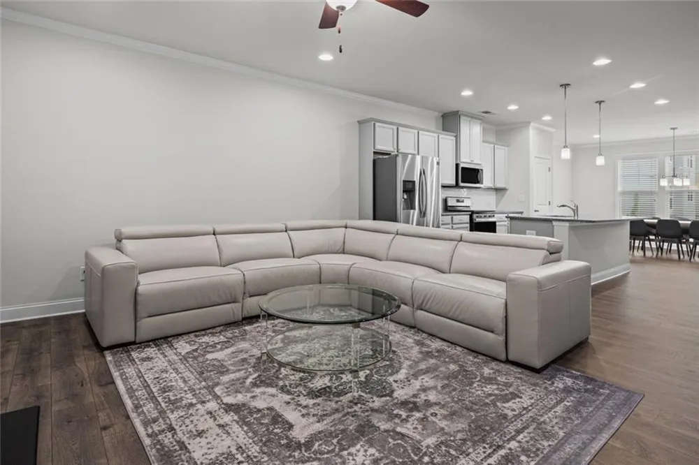 2779 White Oak Lane #20 Decatur, GA 30032