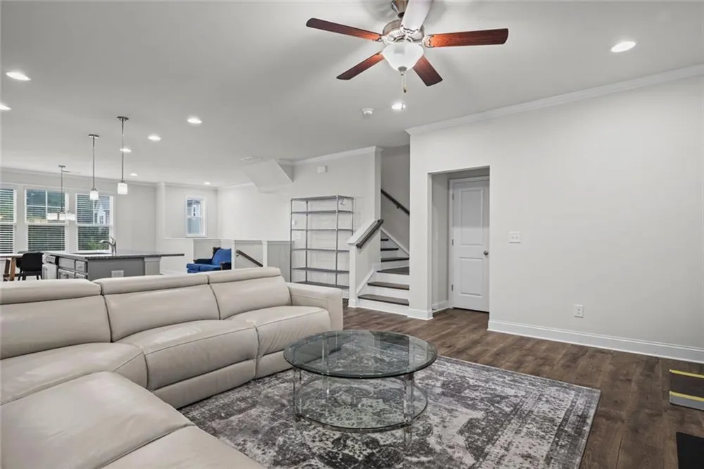 2779 White Oak Lane #20 Decatur, GA 30032