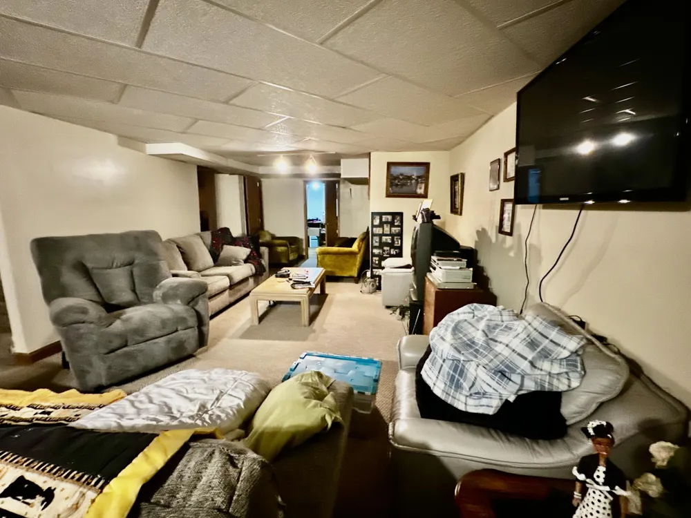 18215 Adrian Street Southfield, MI 48075