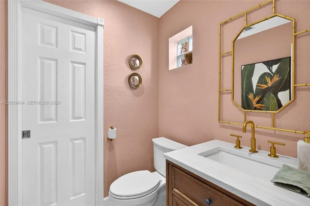 1271 W 78th St Hialeah, FL 33014