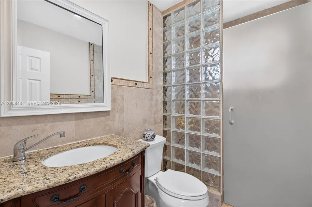 1271 W 78th St Hialeah, FL 33014