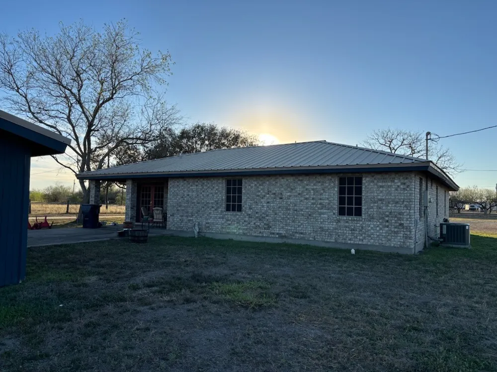 365 County Road 1341 Alice, TX 78332