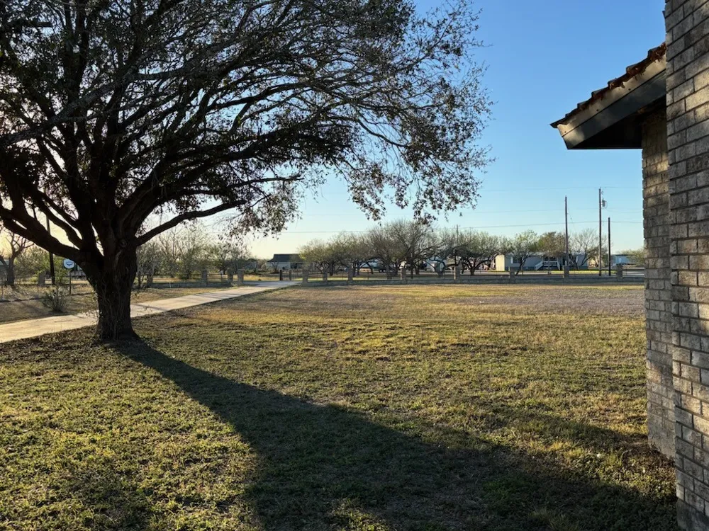 365 County Road 1341 Alice, TX 78332