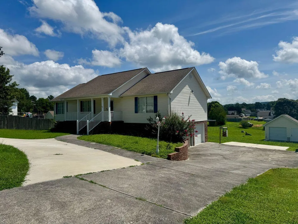 53 Spring Wind Circle Ringgold, GA 30736