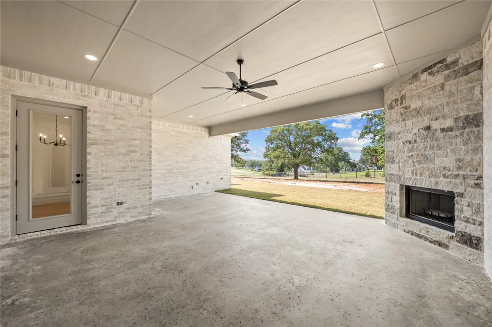 114 Red Bud Road Boyd, TX 76023