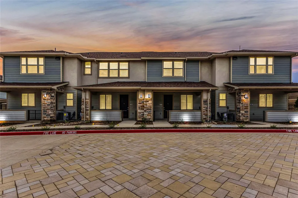 5900 Us 287 Arlington, TX 76017