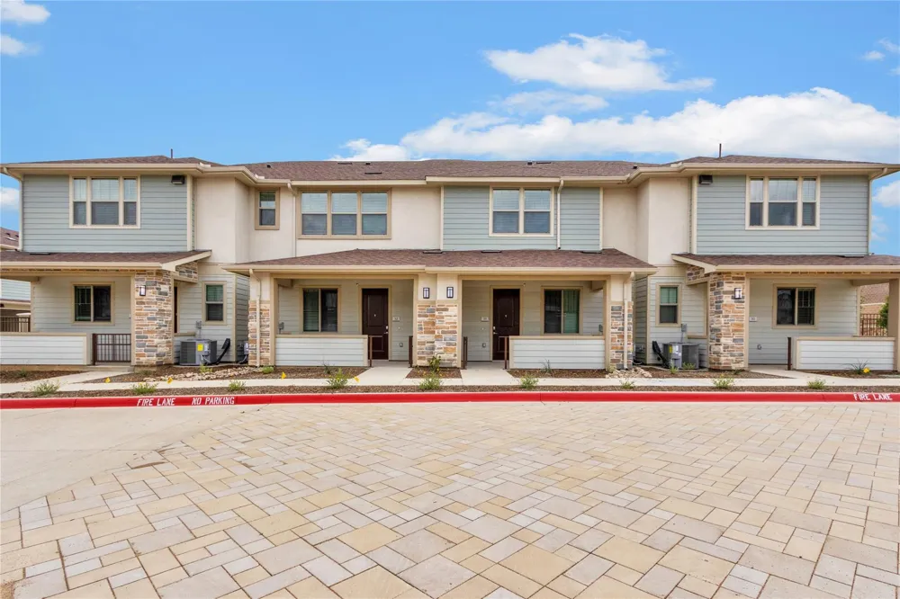 5900 Us 287 Arlington, TX 76017