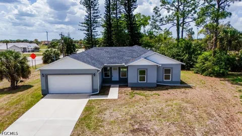 Hampton Avenue