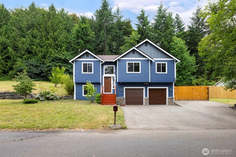 820 289th Street E Roy, WA 98580
