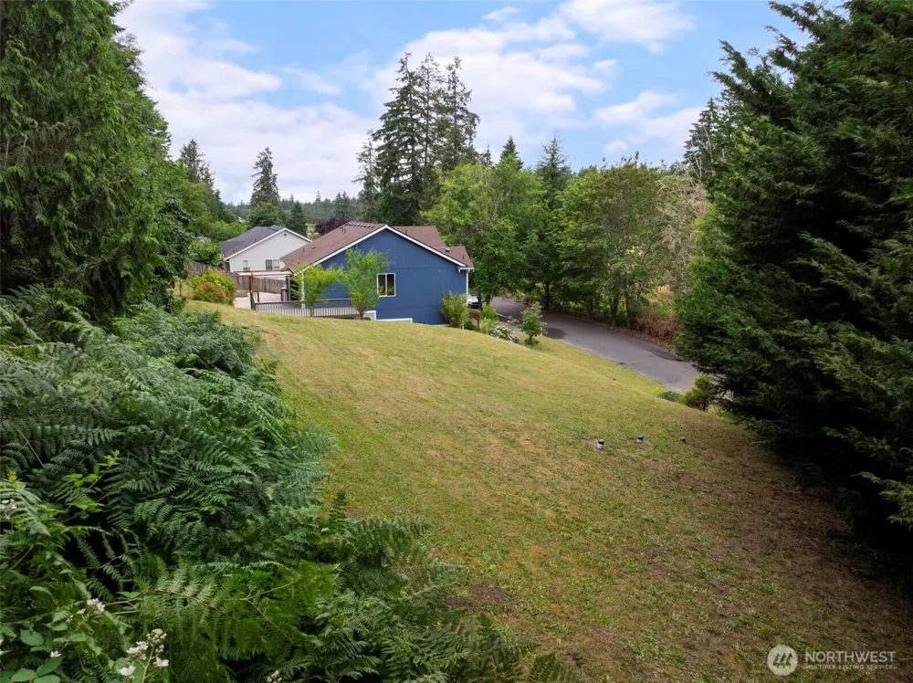 820 289th Street E Roy, WA 98580