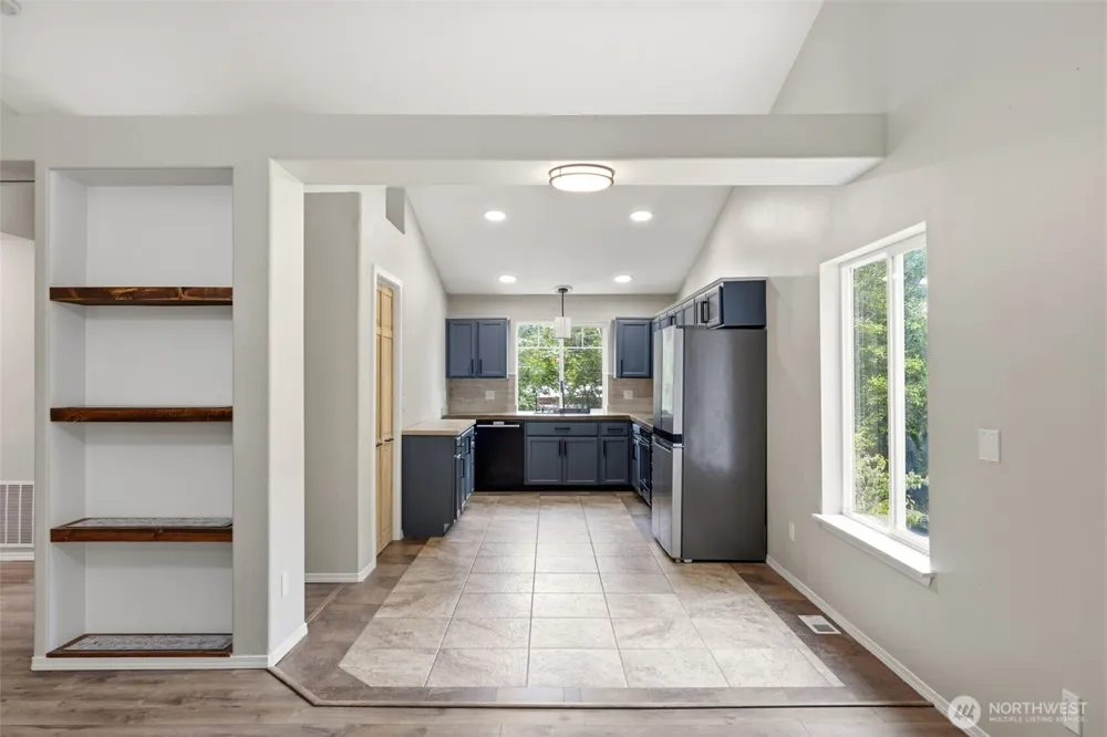 820 289th Street E Roy, WA 98580