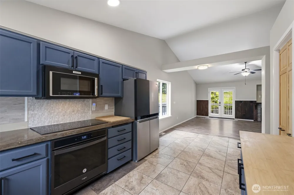 820 289th Street E Roy, WA 98580