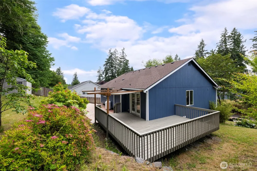 820 289th Street E Roy, WA 98580