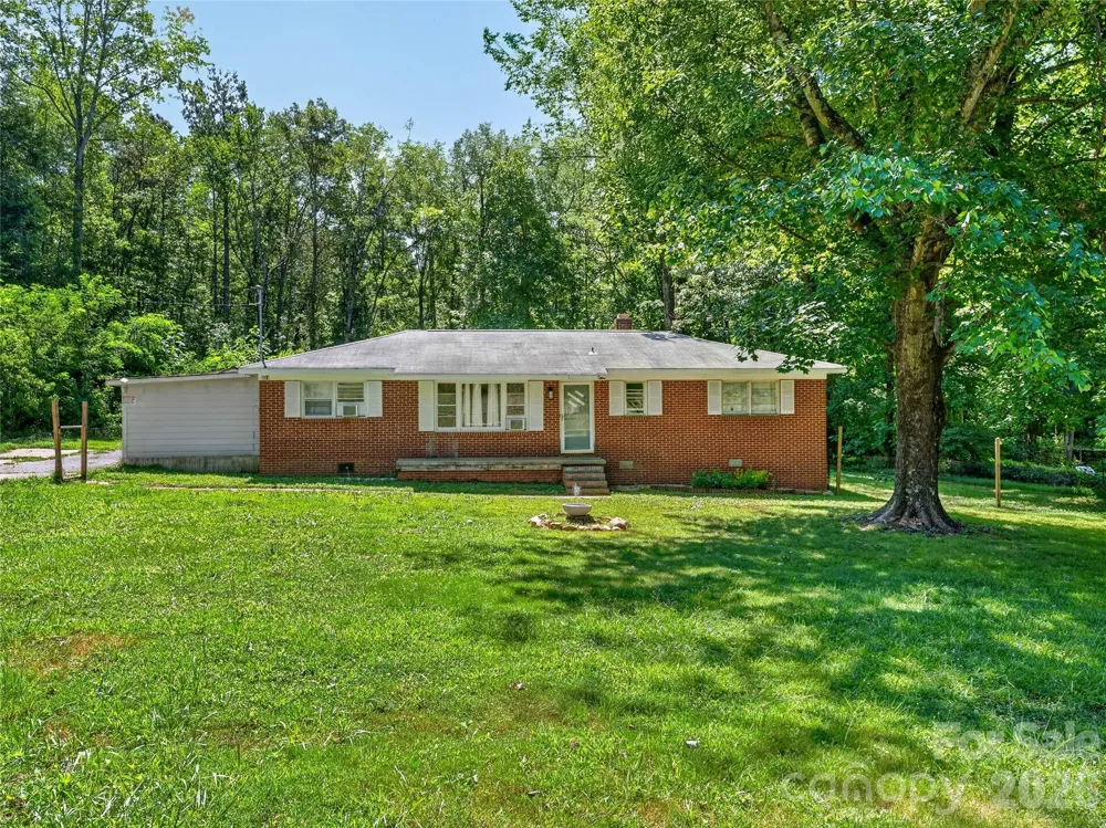 604 Belue Mill Road Landrum, SC 29356