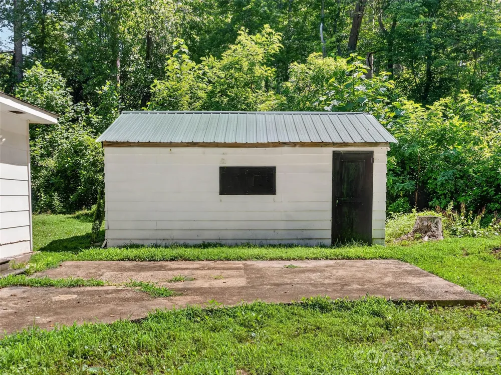604 Belue Mill Road Landrum, SC 29356