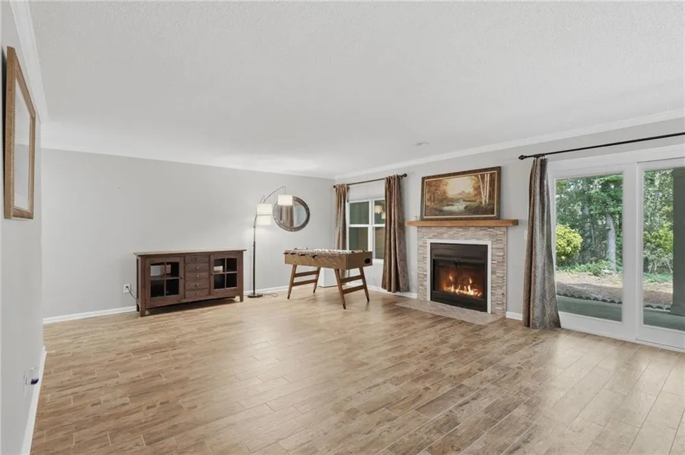 3073 Westwood Way Alpharetta, GA 30004