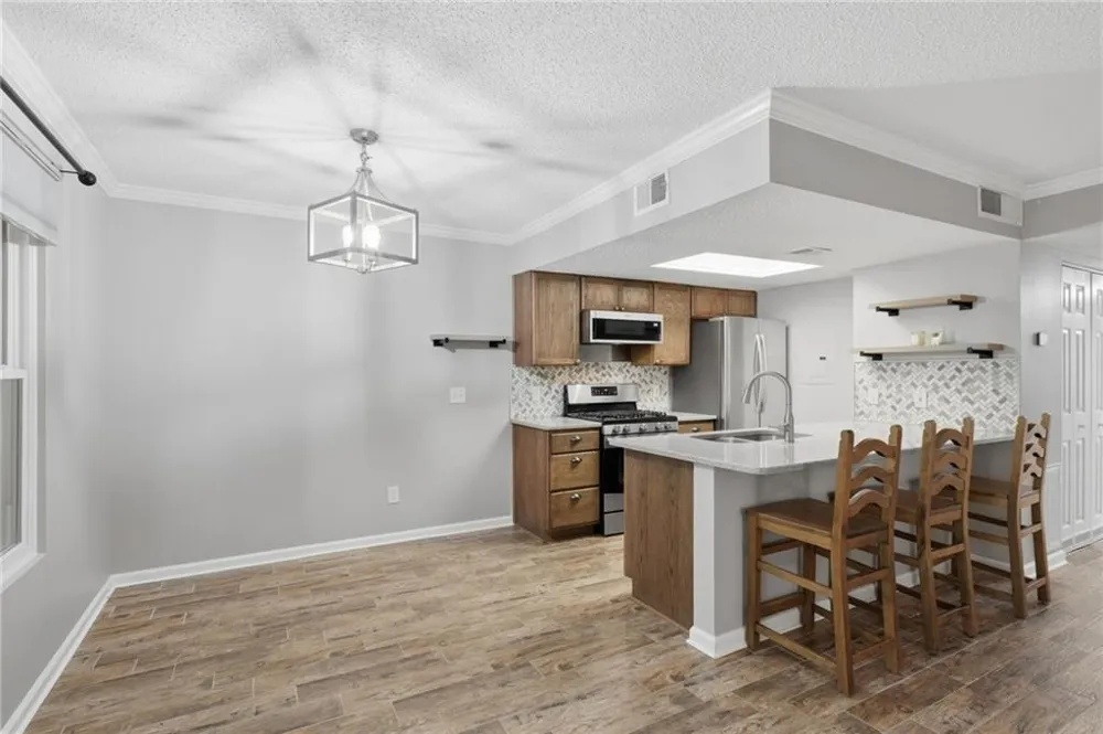 3073 Westwood Way Alpharetta, GA 30004