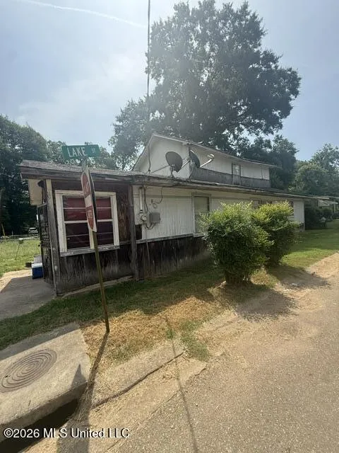 413 Boone Street