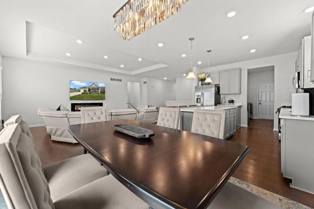 3775 Park Creek Lane Canton, MI 48188